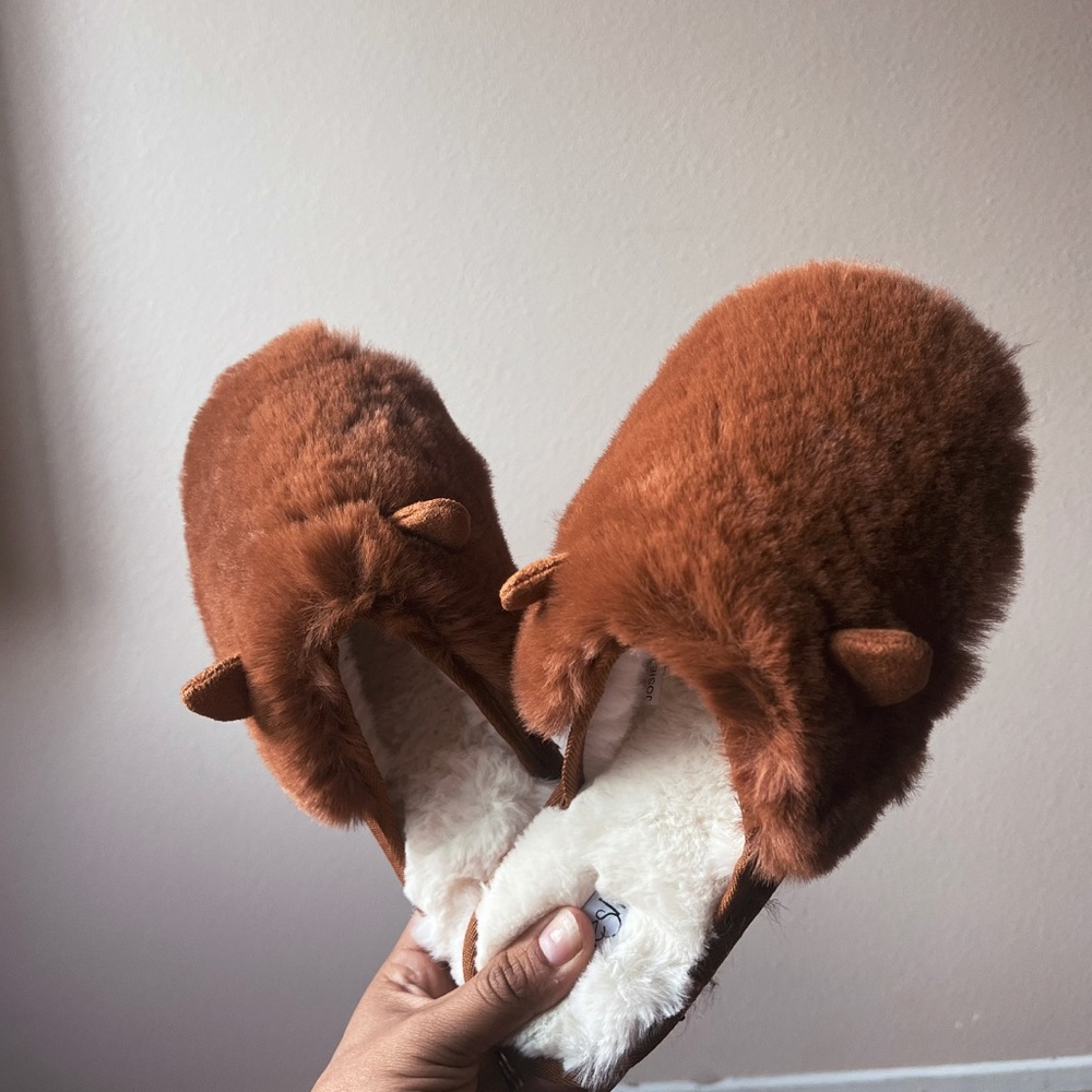 Tan Fuzzy bear slippers